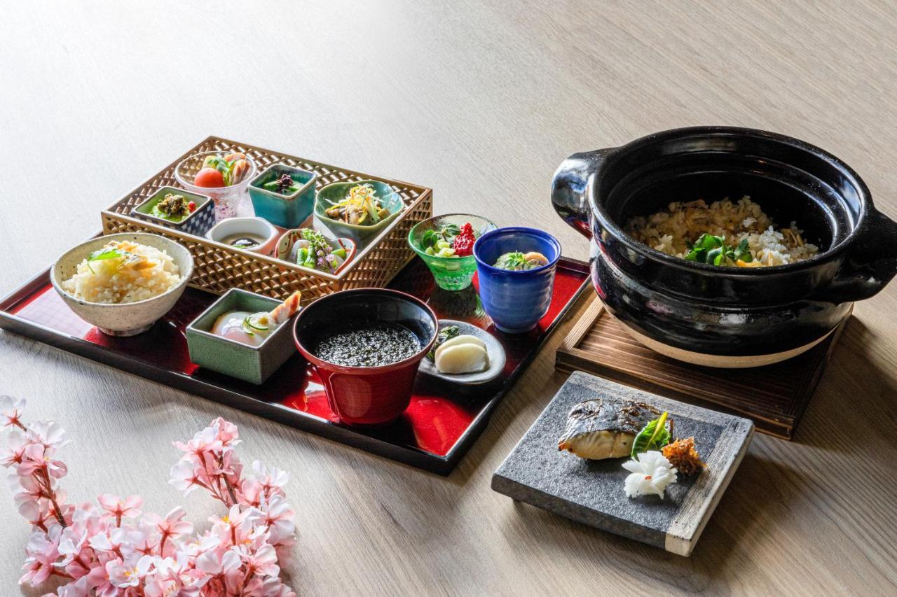 Urakusatsu Tou Exteriör bild